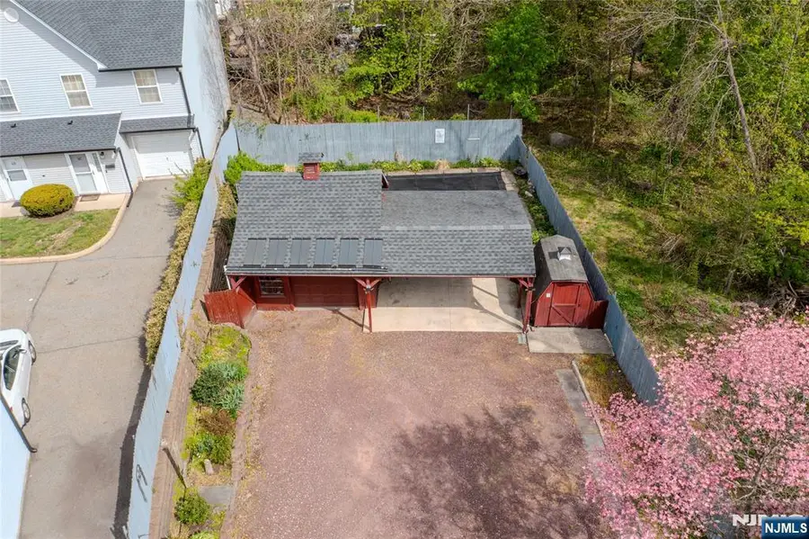 90 Hamburg, Bloomingdale, NJ 07403 - #3