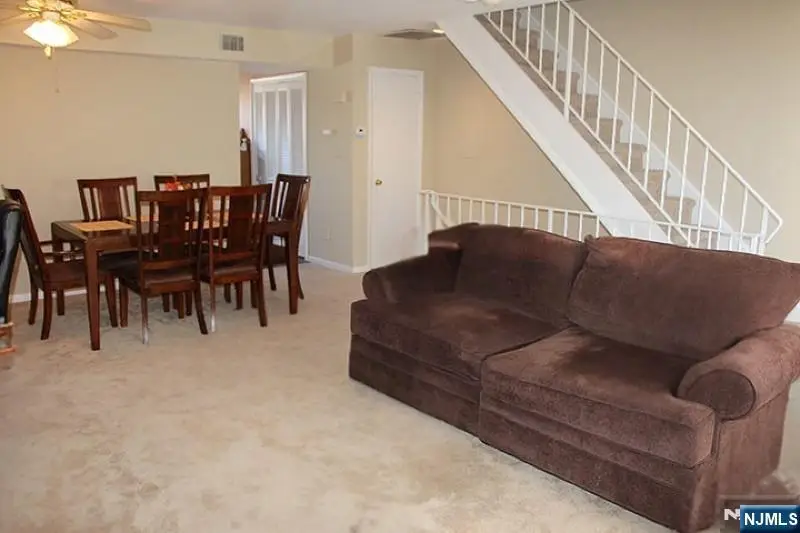 8 Leary Avenue G, Bloomingdale, NJ 07403 - #2