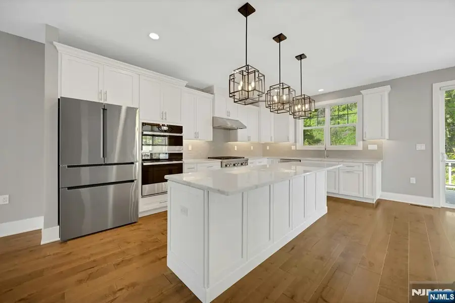 33 Cranberry Lane 17, Montvale, NJ 07645 - #3