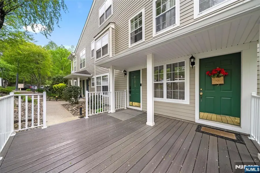 1014 Crown Court 1014, Mahwah, NJ 07430 - #2