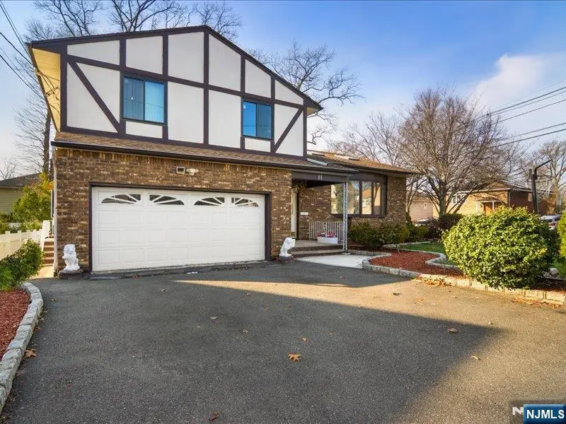 81 Hastings Avenue, Nutley, NJ 07110 - #2