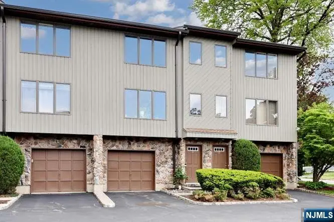 290 Hamilton Place 4, Hackensack, NJ 07601 - #2
