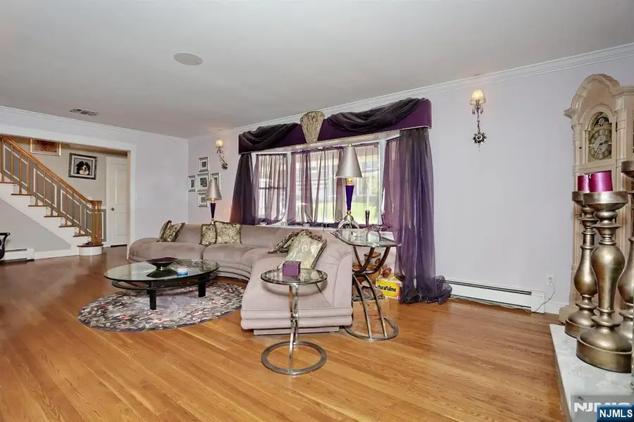 33 Randolph Street, Park Ridge, NJ 07656 - #3