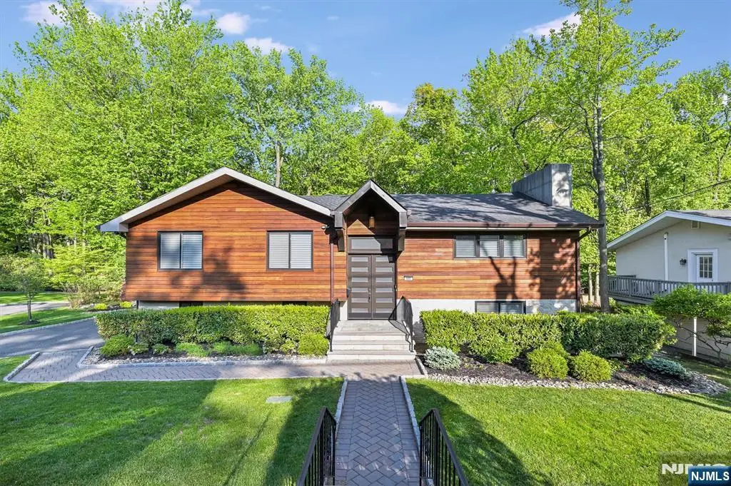 655 Floyd Street, Englewood Cliffs, NJ 07632 - #1