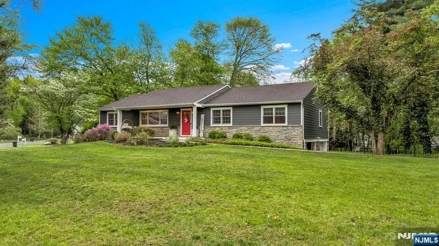 468 Manchester Way, Wyckoff, NJ 07481 - #3