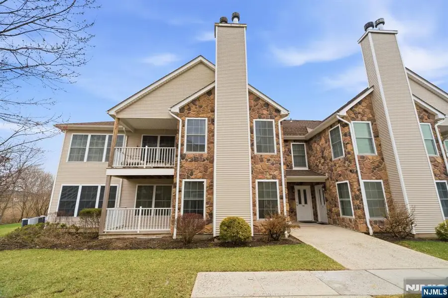 116 Chariot Court 116, Piscataway, NJ 08854 - #2