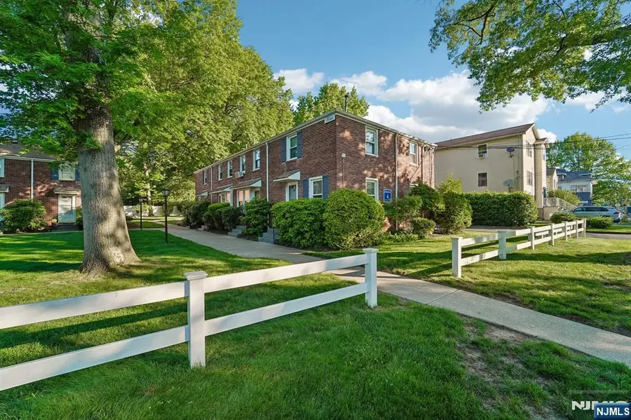 230 Lafayette Place 4D, Englewood, NJ 07631 - #3
