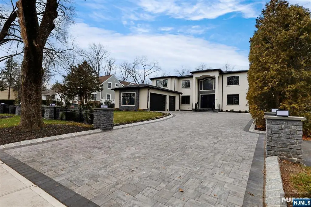 311 Farview Avenue, Paramus, NJ 07652 - #1