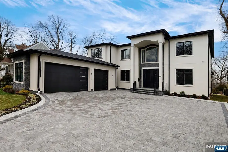 311 Farview Avenue, Paramus, NJ 07652 - #2