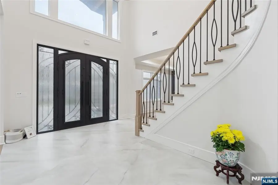 311 Farview Avenue, Paramus, NJ 07652 - #3