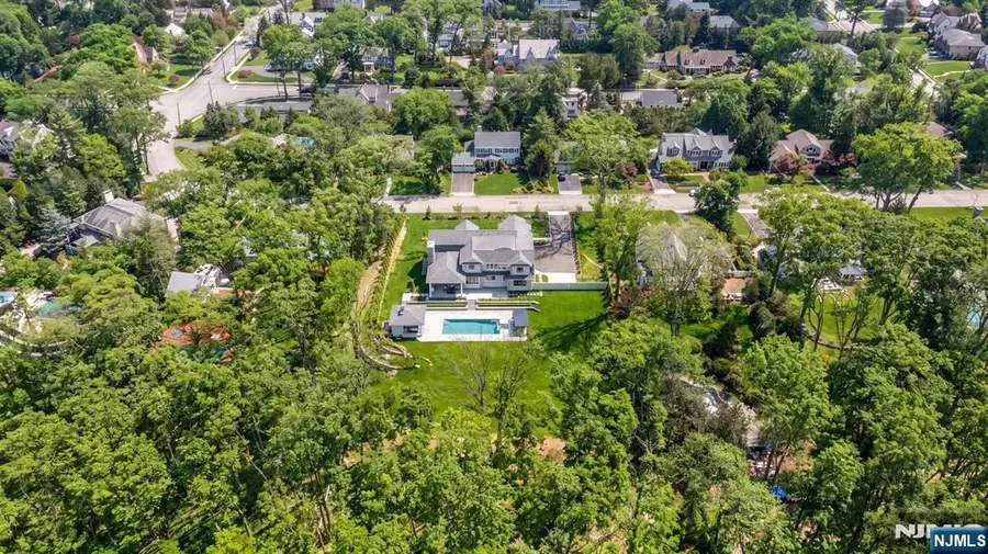 396 Knollwood Road, Ridgewood, NJ 07450 - #3