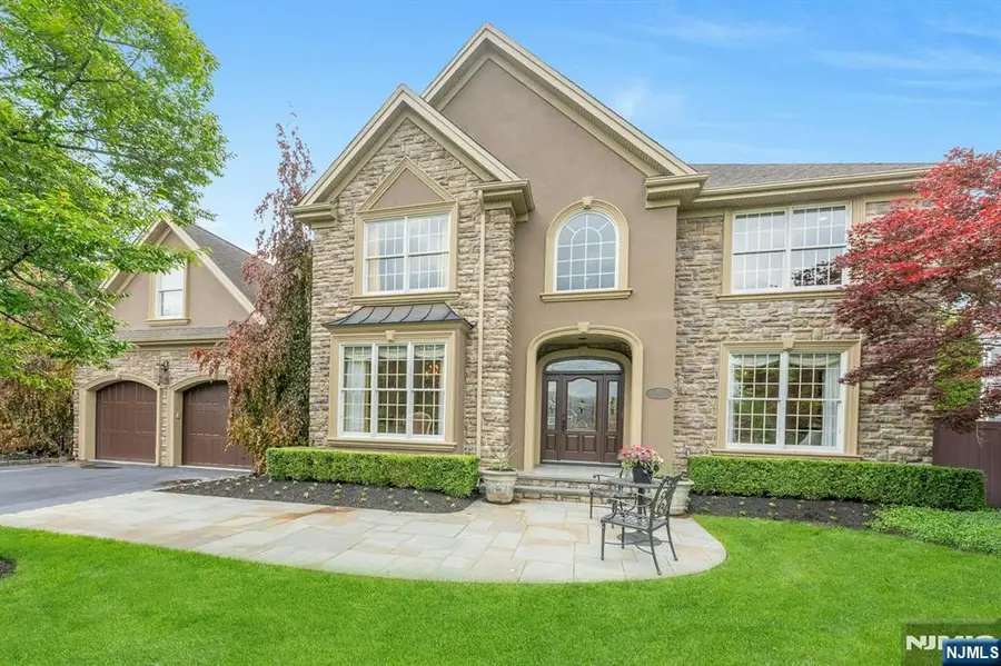 303 Rockland Avenue, River Vale, NJ 07675 - #3