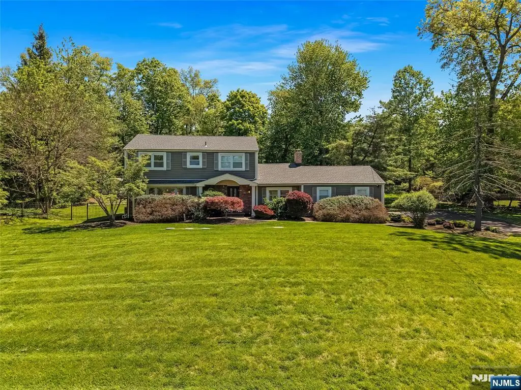 248 Wayfair Circle, Franklin Lakes, NJ 07417 - #1