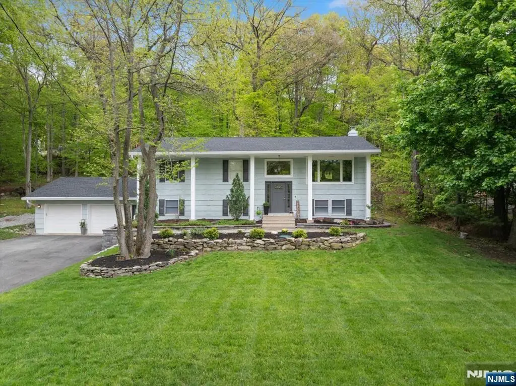 125 Kitchell Lake Drive, West Milford, NJ 07480 - #1