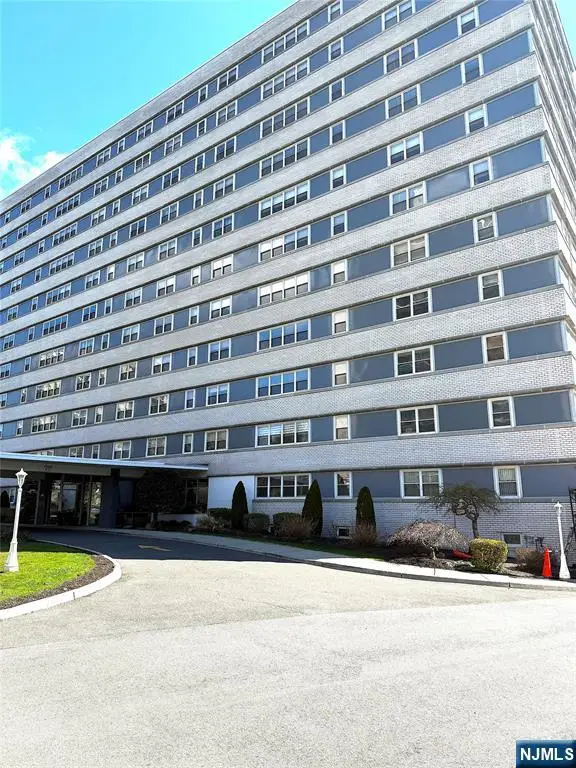 280 S Prospect Avenue 3N, Hackensack, NJ 07601 - #2
