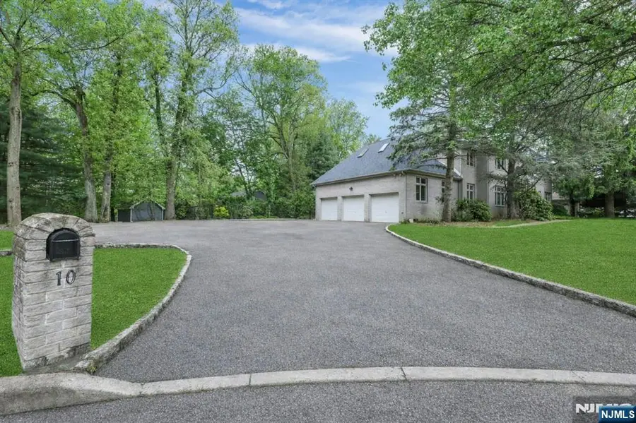10 Parker Place, Old Tappan, NJ 07675 - #3