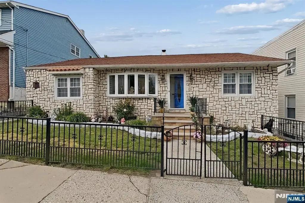 249 Bergen Avenue, Kearny, NJ 07032 - #1