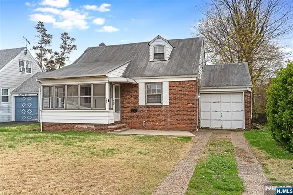 140 Palsa Avenue, Elmwood Park, NJ 07407