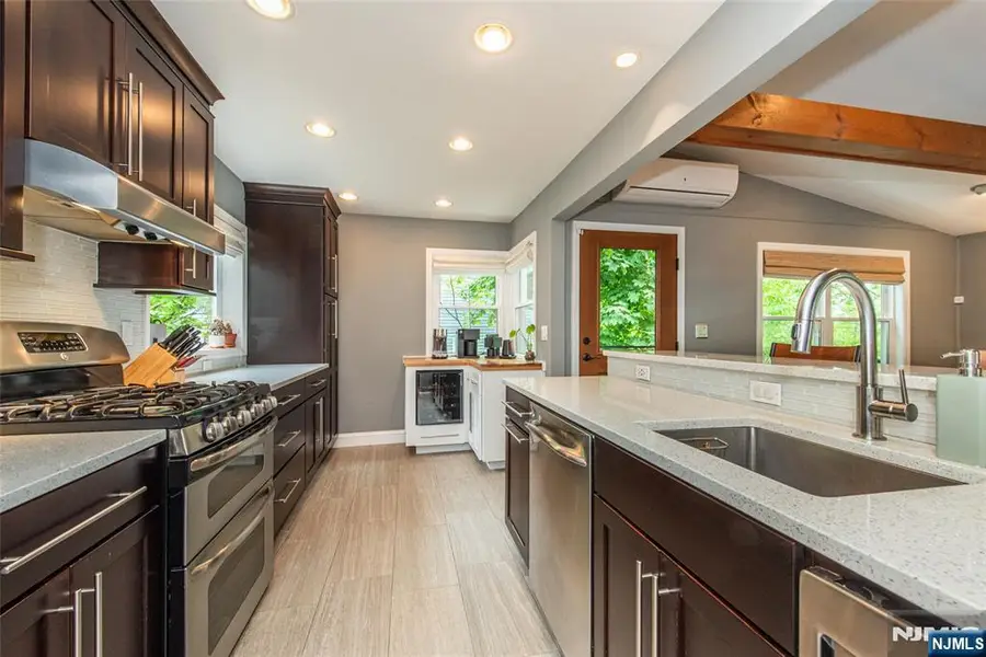 13 Elmwood Terrace, Wayne, NJ 07470 - #3