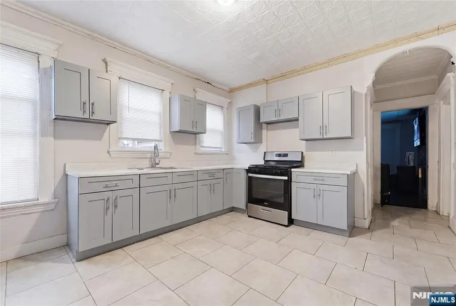 24 Elizabeth Street, Paterson, NJ 07503 - #3