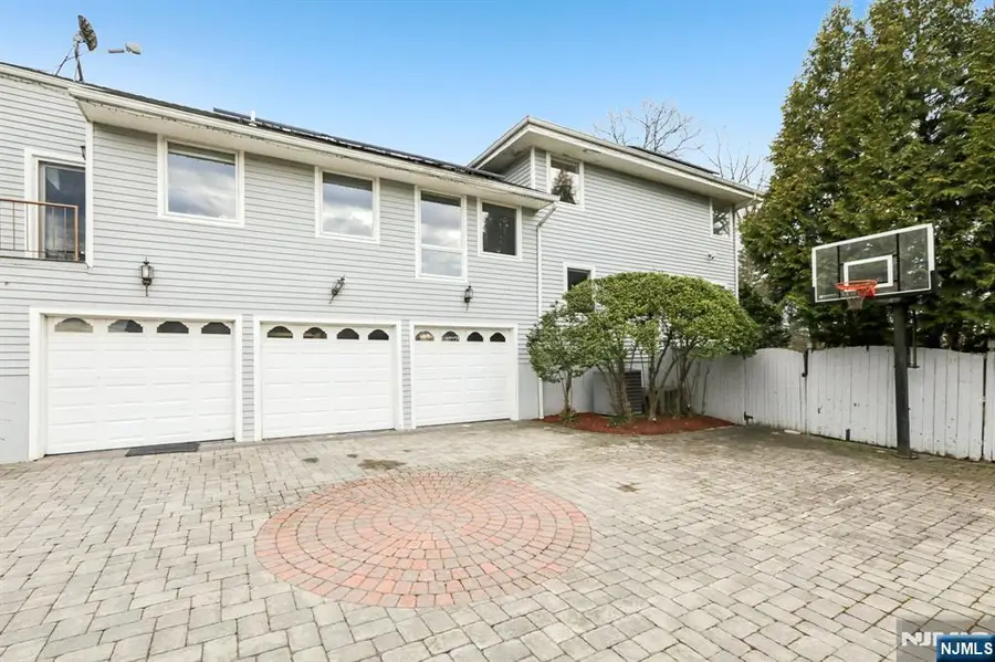 270 E Clinton Avenue, Tenafly, NJ 07670 - #3