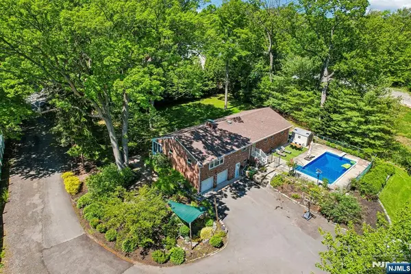 881 Bordentown Avenue, South Amboy, NJ 08879