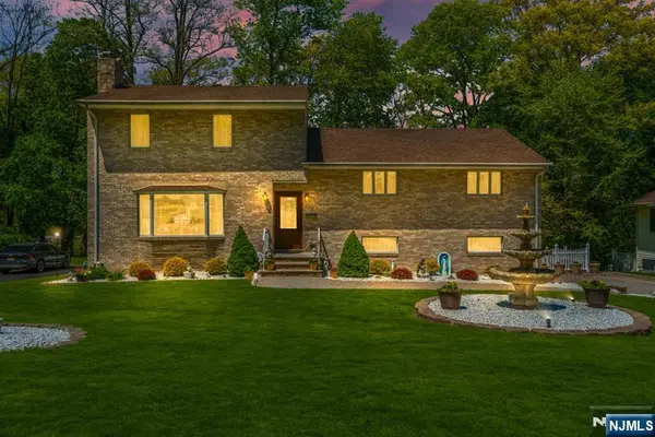 262 Timber Drive, Berkeley Heights, NJ 07922