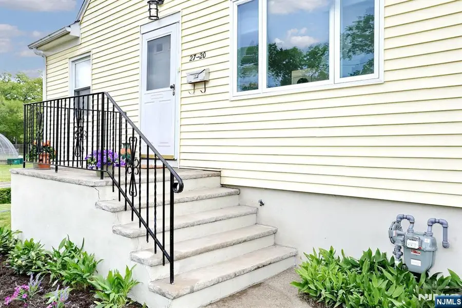 27-20 Kipp, Fair Lawn, NJ 07410 - #3