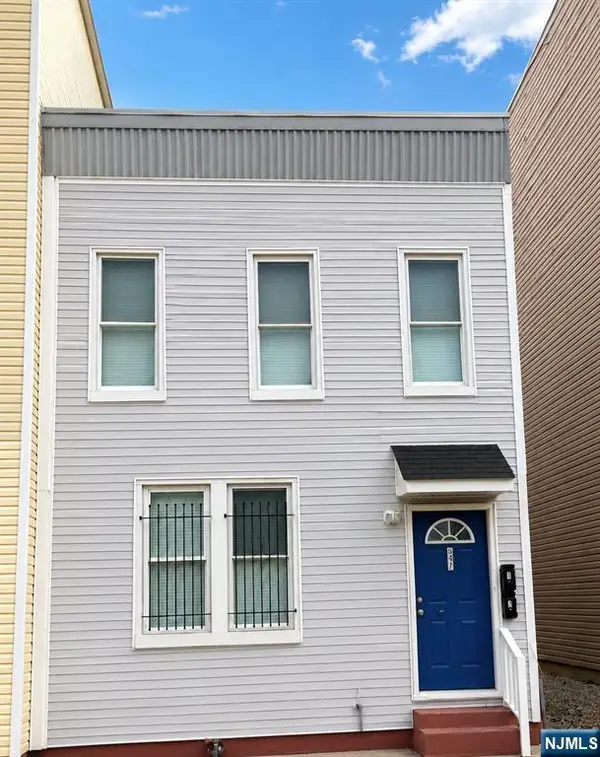 647 Grove Street, Irvington, NJ 07111