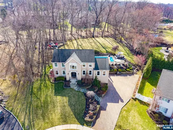 4 Michele Court, Wayne, NJ 07470