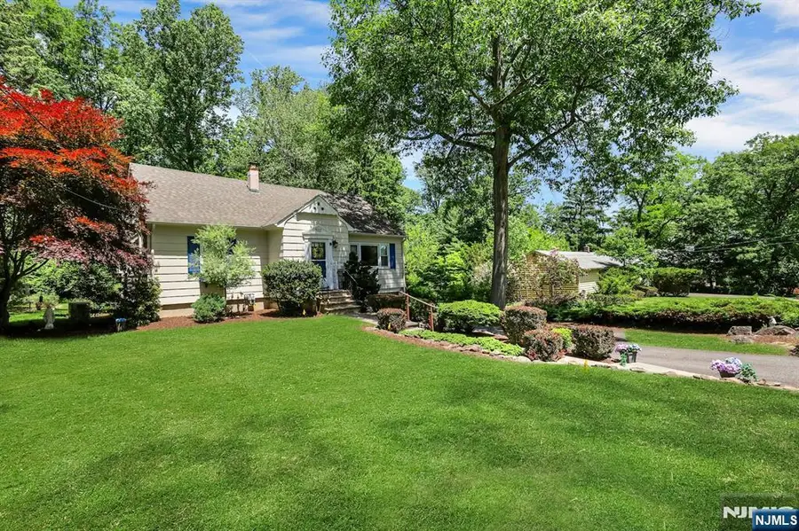 522 Helena Avenue, Wyckoff, NJ 07481 - #3