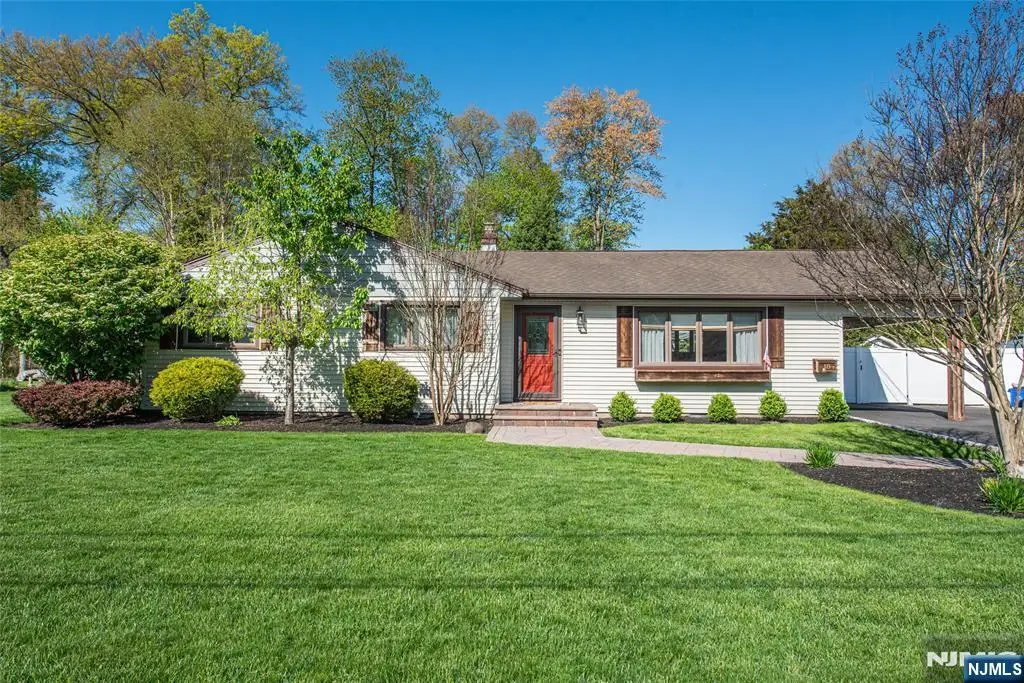 18 Evergreen Drive, Lincoln Park, NJ 07035 - #1