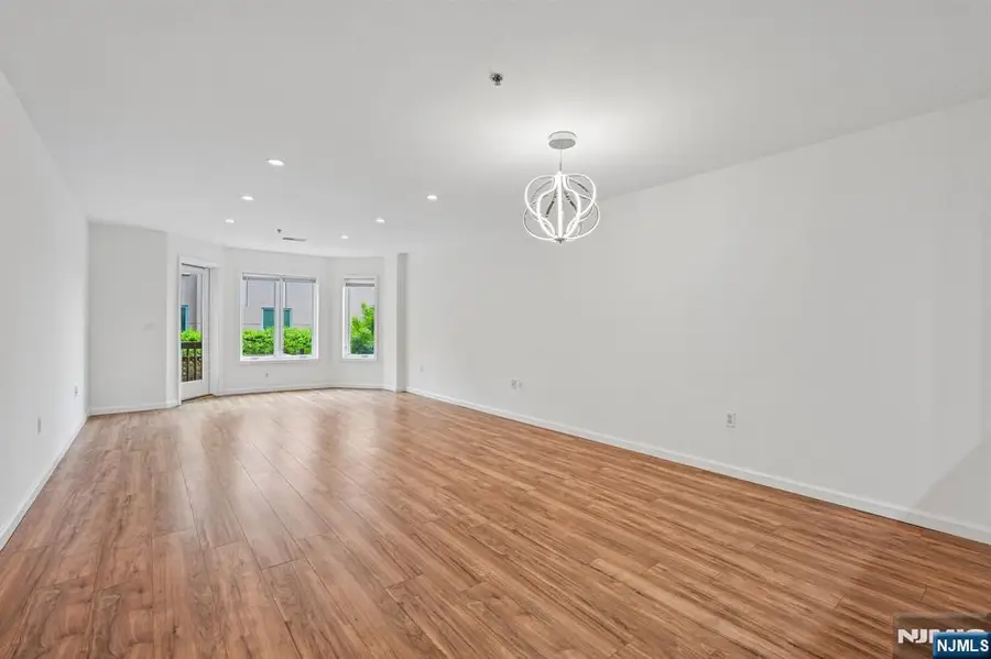 303 Stockton Court S303, Edgewater, NJ 07020 - #2