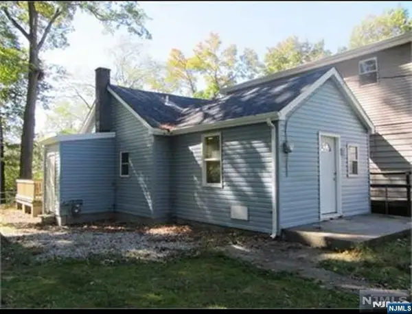 421 Riverside Drive, Wayne, NJ 07470