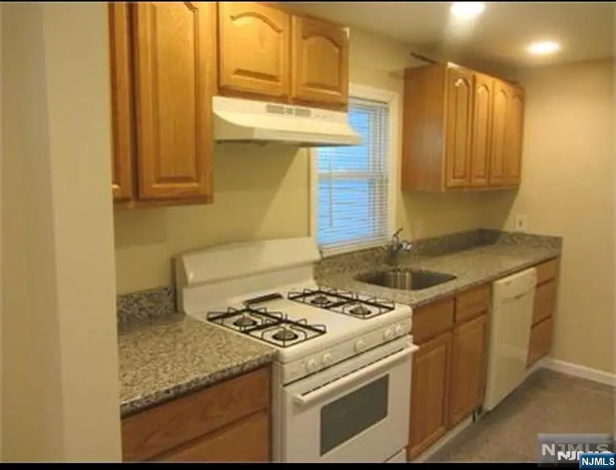 421 Riverside Drive, Wayne, NJ 07470 - #2