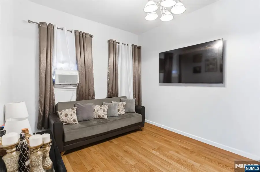 161 Seaview Avenue, Jersey City, NJ 07305 - #2