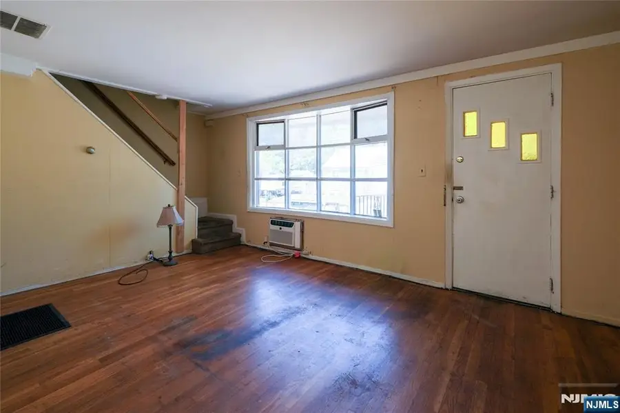 32 Phelps Avenue, Bergenfield, NJ 07621 - #2