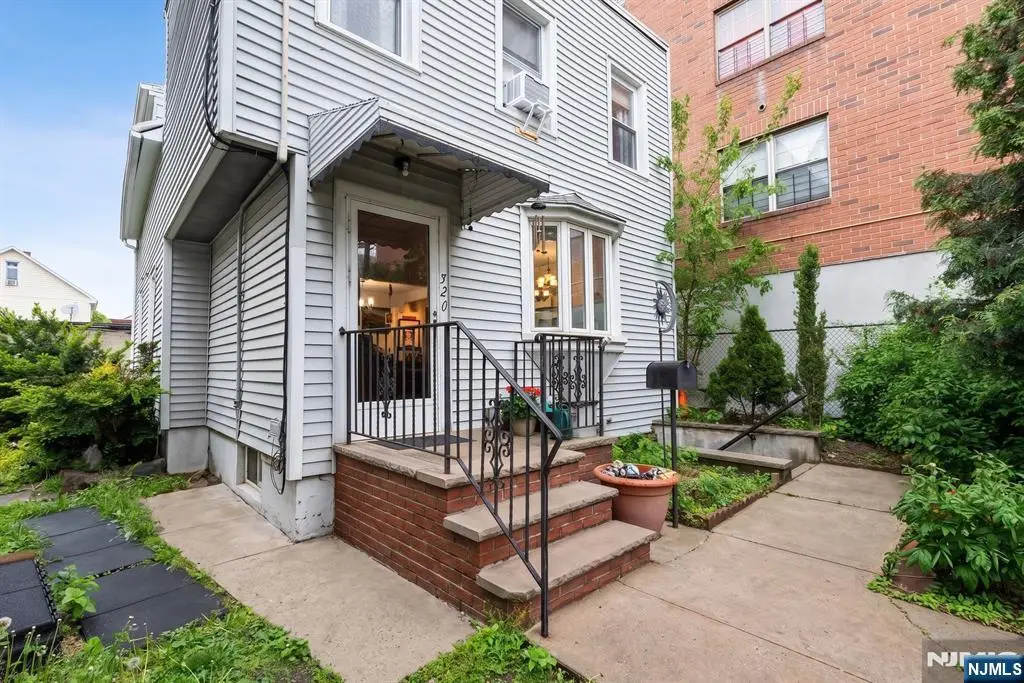 520 26th Street, Union City, NJ 07087 - #1