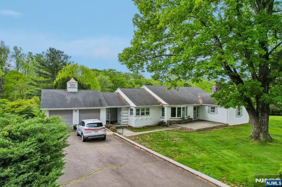 6 Saw Mill Road, North Haledon, NJ 07508 - #2