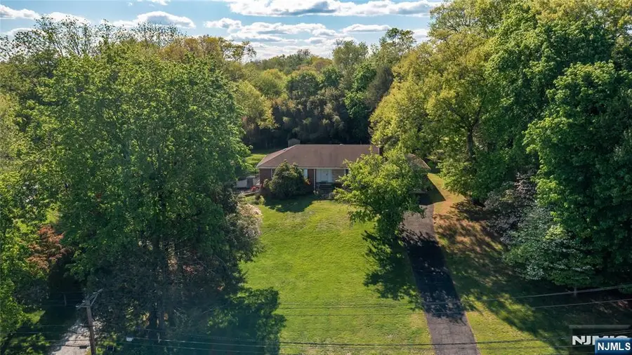 1027 Westwood Avenue, Old Tappan, NJ 07675 - #3