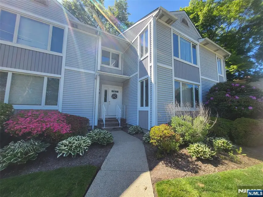 2 Grand Avenue 4, Hawthorne, NJ 07506 - #2