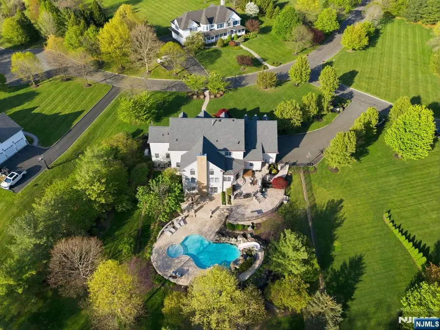 2 Hillas Lane, Chester, NJ 07930 - #3