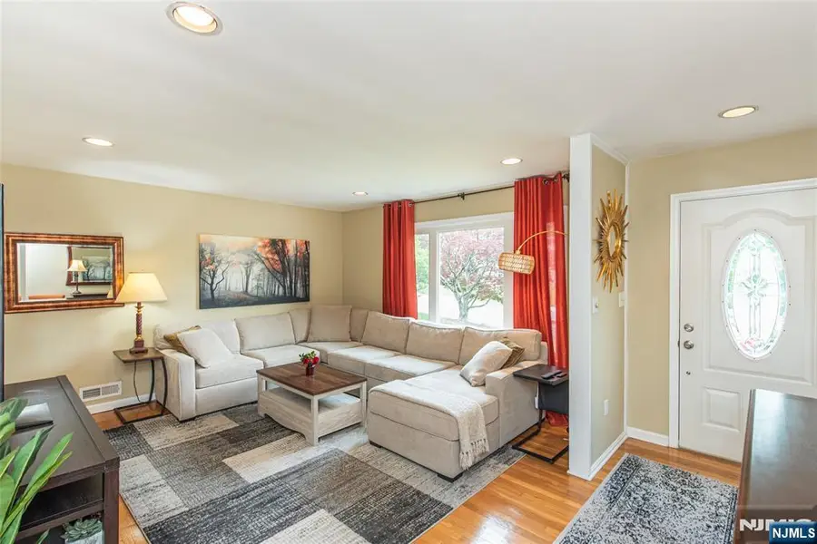 86 Minnehaha Boulevard, Oakland, NJ 07436 - #3