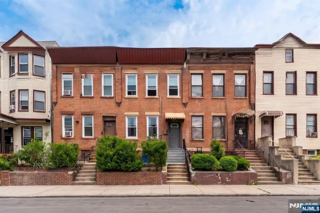 140A Clendenny Avenue, Jersey City, NJ 07304 - #1