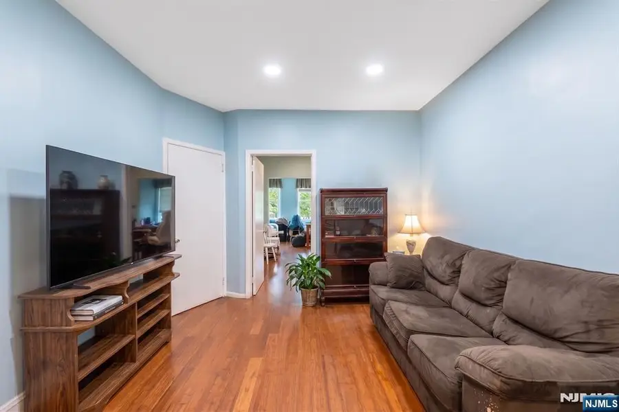 140A Clendenny Avenue, Jersey City, NJ 07304 - #3