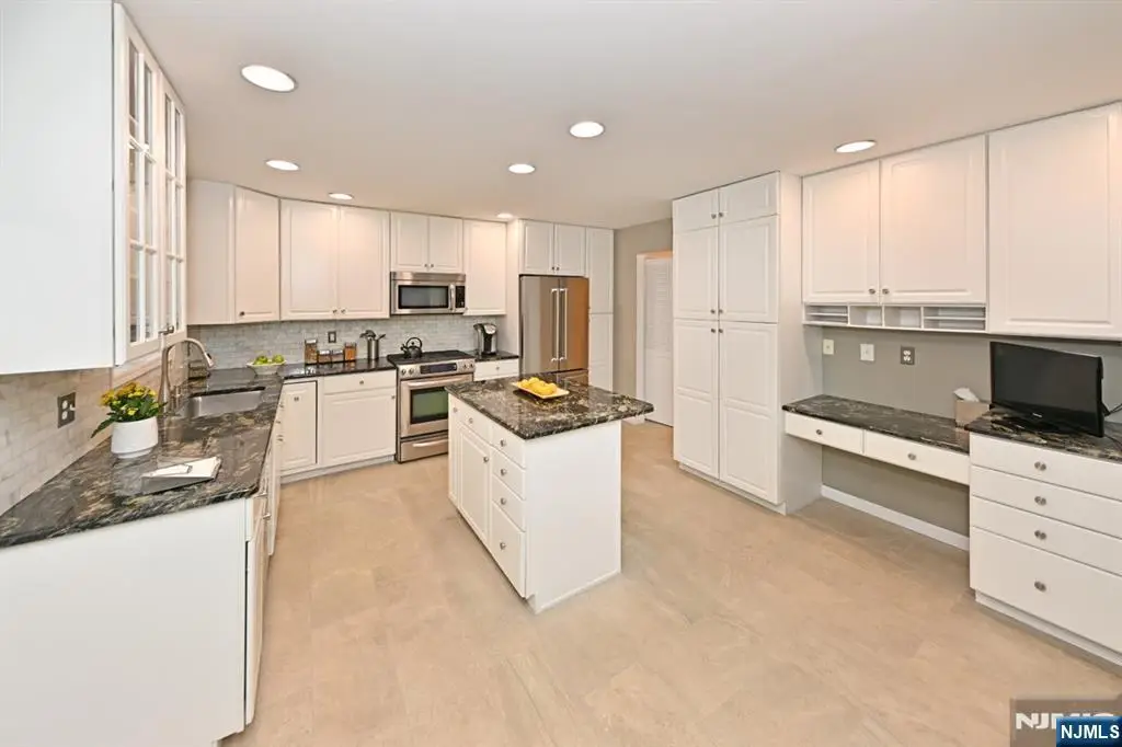 6 Schill Place, Hillsdale, NJ 07642 - #1