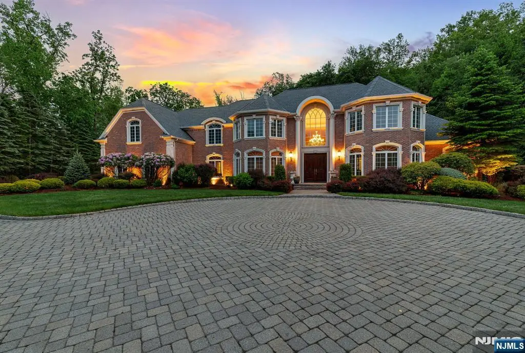 68 Brams Hill Drive, Mahwah, NJ 07430 - #1