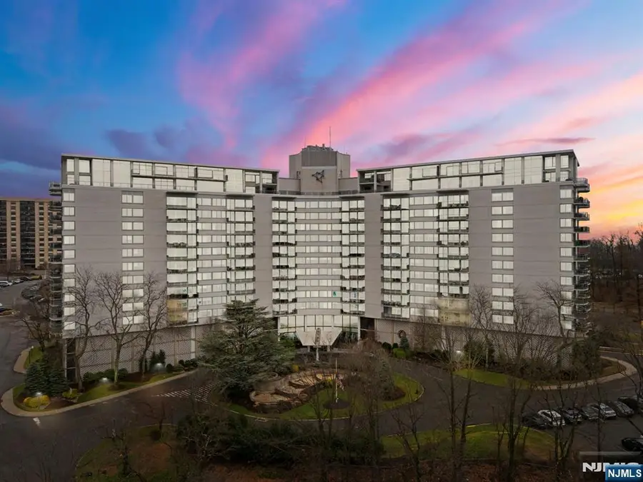 1 Claridge Drive 111, Verona, NJ 07044 - #2