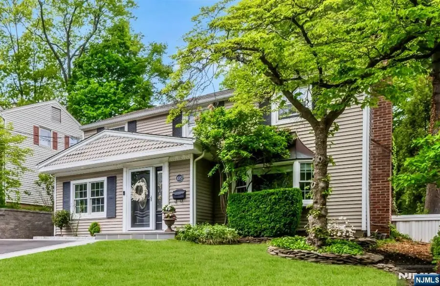 105 Bergen Avenue, Waldwick, NJ 07463 - #2