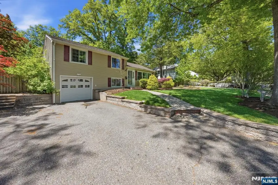 12 Willis Drive, Closter, NJ 07624 - #2